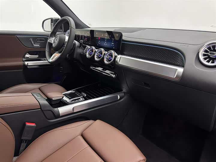 Mercedes-Benz GLB-Class 2024 2024款 GLB 220 时尚型