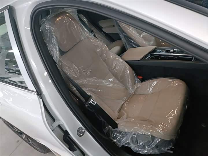 Volvo XC60 2026 2026款 B5 四驱智逸豪华版