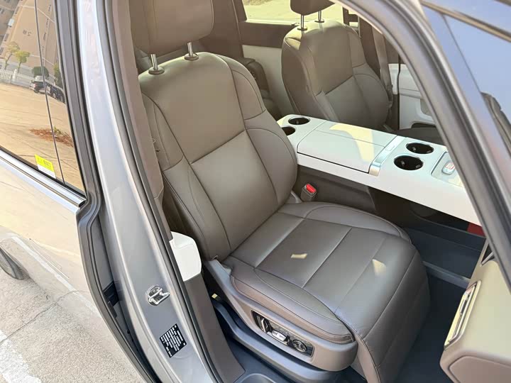 LiXiang Mega 2024 2024款 Ultra