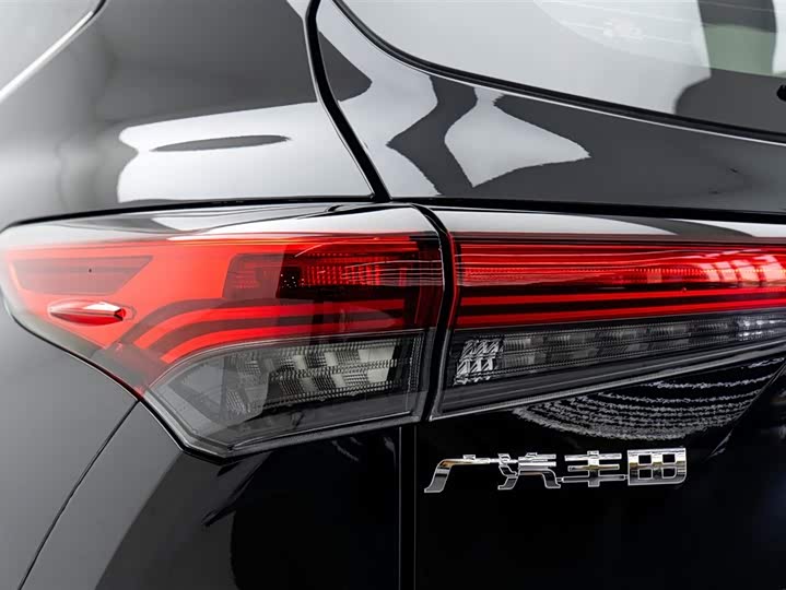 Toyota Highlander 2024 2024款 2.5L智能电混双擎两驱精英版 5座