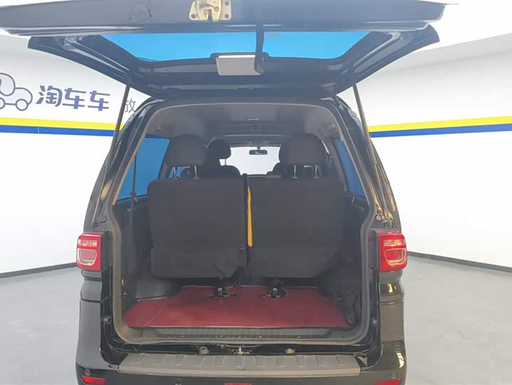 Dongfeng Forthing Lingzhi M5 2023 2023款 M5L 1.6L 舒适型 7座