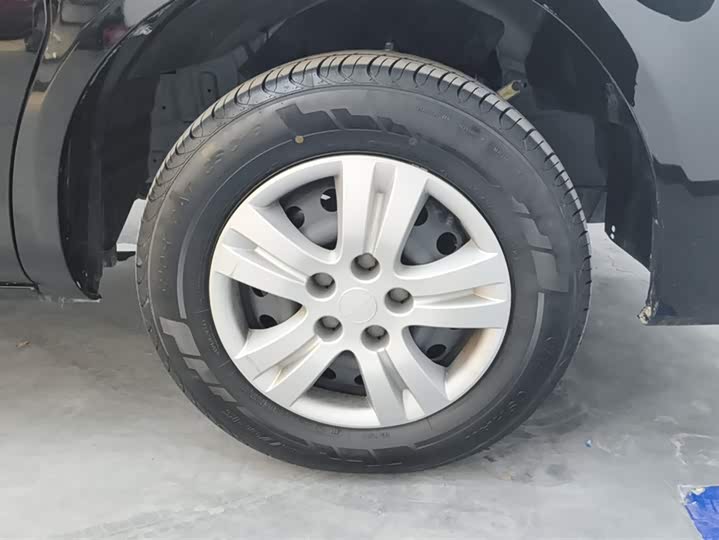 Dongfeng Forthing Lingzhi M5 2023 2023款 M5L 1.6L 舒适型 7座