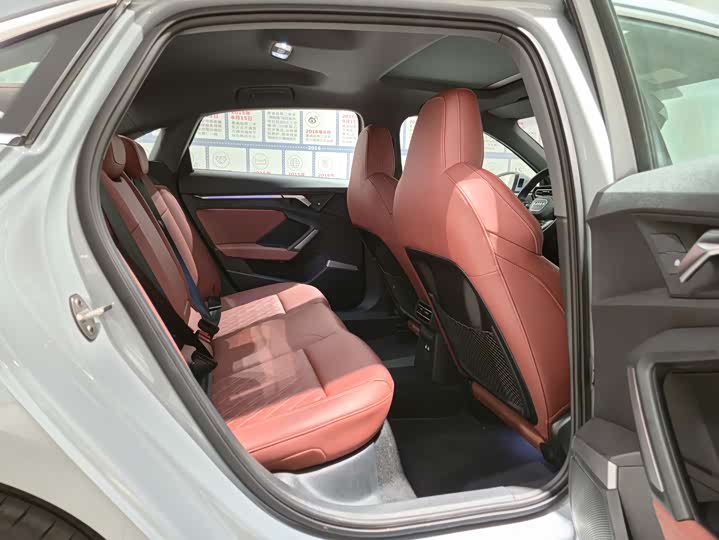 Audi A3 2025 2025款 A3L Limousine 35TFSI 飞驰尊享型