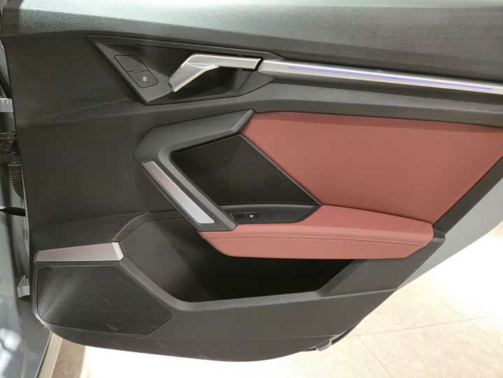 Audi A3 2025 2025款 A3L Limousine 35TFSI 飞驰尊享型