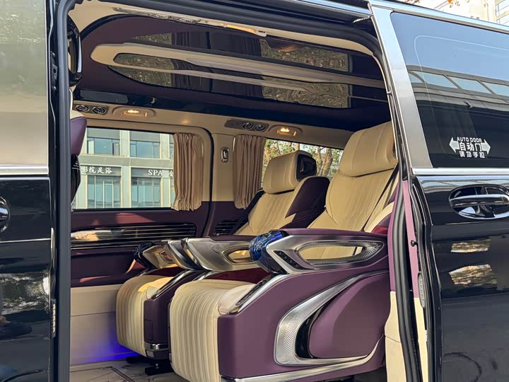 Mercedes-Benz Vito 2024 2024款 2.0T 商务版 7座