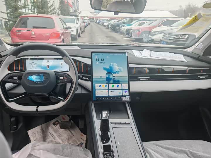 Geely Atlas L 2024 2024款 1.5TD DCT尊贵版