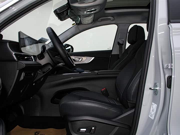 Chery Tiggo 8 Pro Hybrid 2025 2025款 冠军版 1.5T 100km 尊贵型