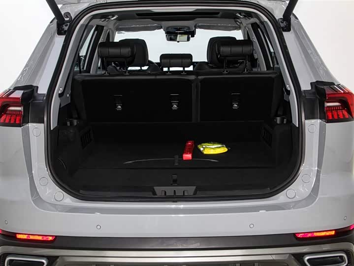 Chery Tiggo 8 Pro Hybrid 2025 2025款 冠军版 1.5T 100km 尊贵型