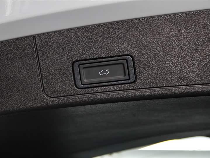 Chery Tiggo 8 Pro Hybrid 2025 2025款 冠军版 1.5T 100km 尊贵型