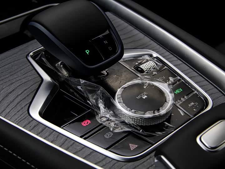 Chery Tiggo 8 Pro Hybrid 2025 2025款 冠军版 1.5T 100km 尊贵型