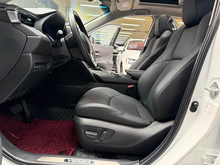 Toyota Venza 2024 2024款 2.0L CVT两驱豪华版
