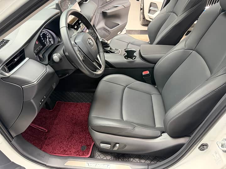 Toyota Venza 2024 2024款 2.0L CVT两驱豪华版