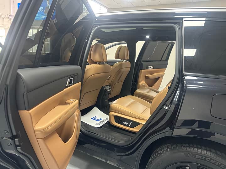 LiXiang One 2021 2021款 增程6座版