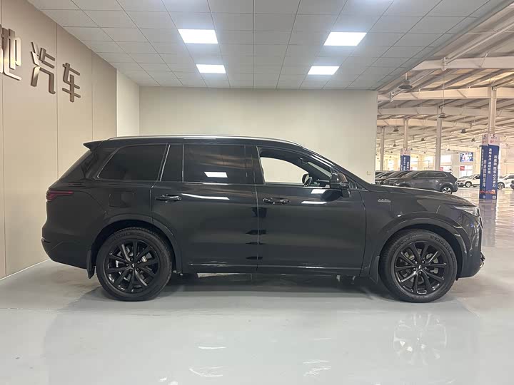 LiXiang One 2021 2021款 增程6座版