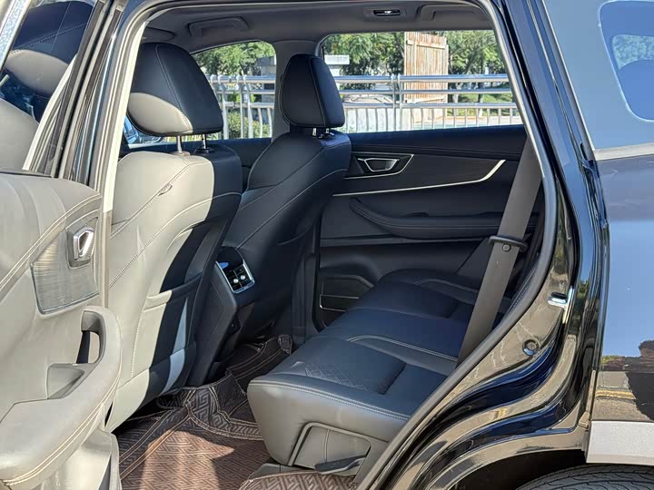 Chery Tiggo 8 2024 2024款 荣耀版 230TCI 自动卓越版 5座