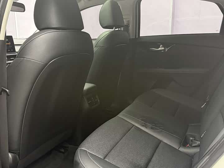 Kia K3 2021 2021款 1.5L CVT时尚版