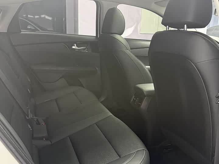 Kia K3 2021 2021款 1.5L CVT时尚版