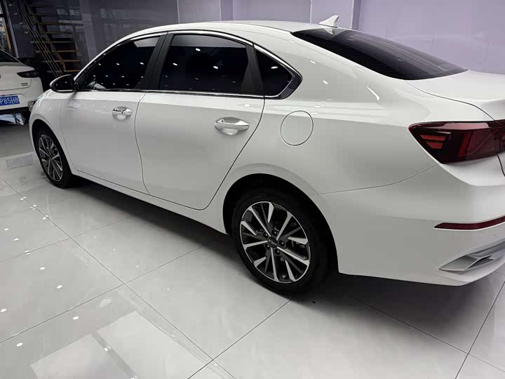 Kia K3 2021 2021款 1.5L CVT时尚版