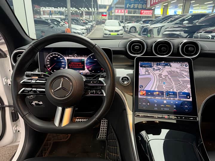 Mercedes-Benz GLC-Class Coupe 2025 2025款 GLC 260 4MATIC 轿跑SUV