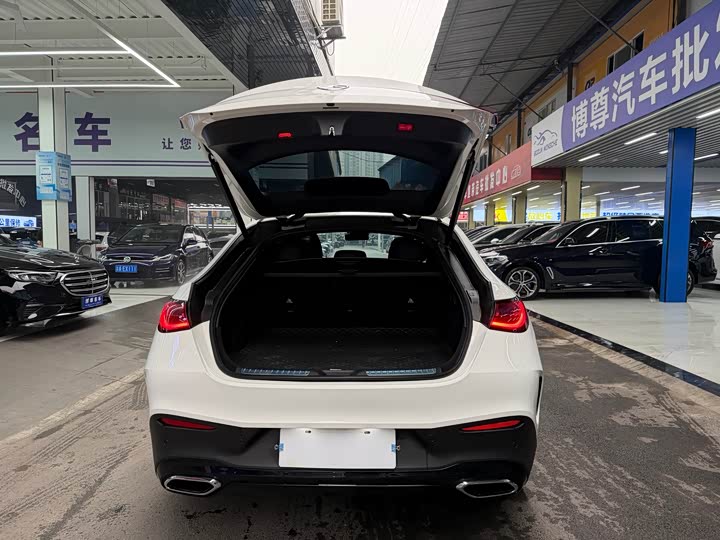 Mercedes-Benz GLC-Class Coupe 2025 2025款 GLC 260 4MATIC 轿跑SUV