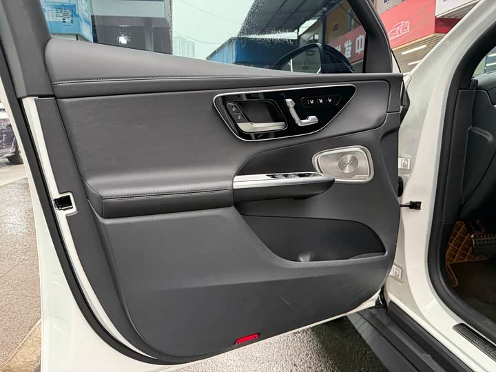 Mercedes-Benz GLC-Class Coupe 2025 2025款 GLC 260 4MATIC 轿跑SUV