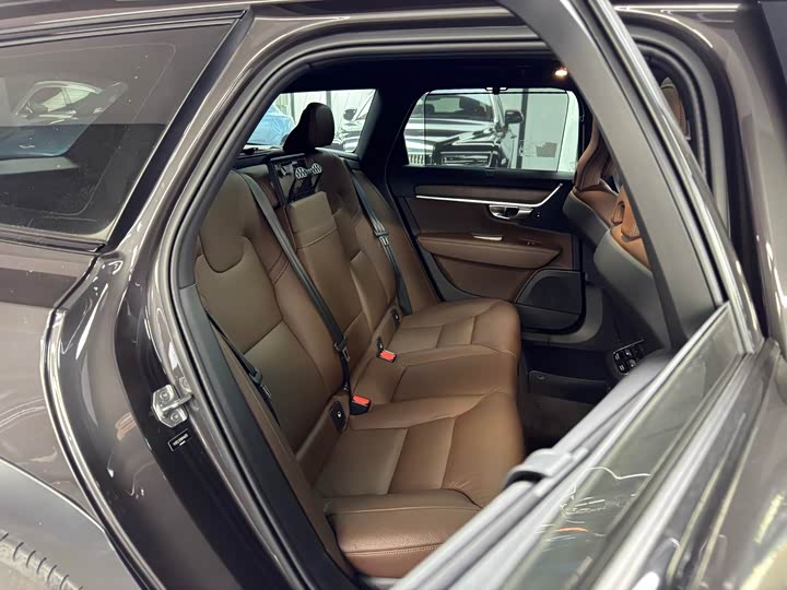 Volvo V90 2022 2022款 Cross Country B5 AWD 智远版