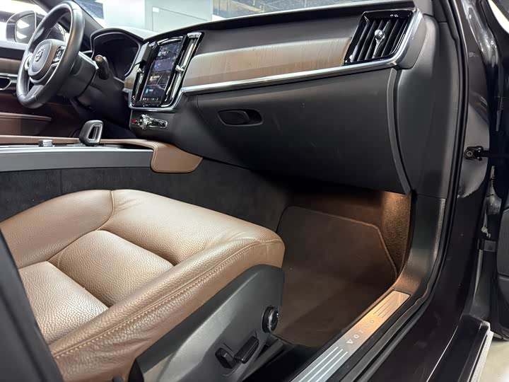 Volvo V90 2022 2022款 Cross Country B5 AWD 智远版