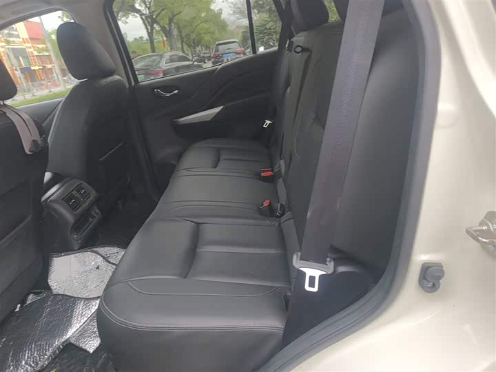 Nissan Terra 2020 2020款 2.5L XV 4WD 自动四驱旗舰版