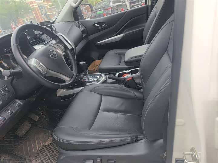 Nissan Terra 2020 2020款 2.5L XV 4WD 自动四驱旗舰版