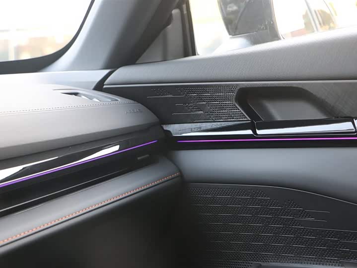 Changan UNI-V 2025 2025款 1.5T 500Bar高能版