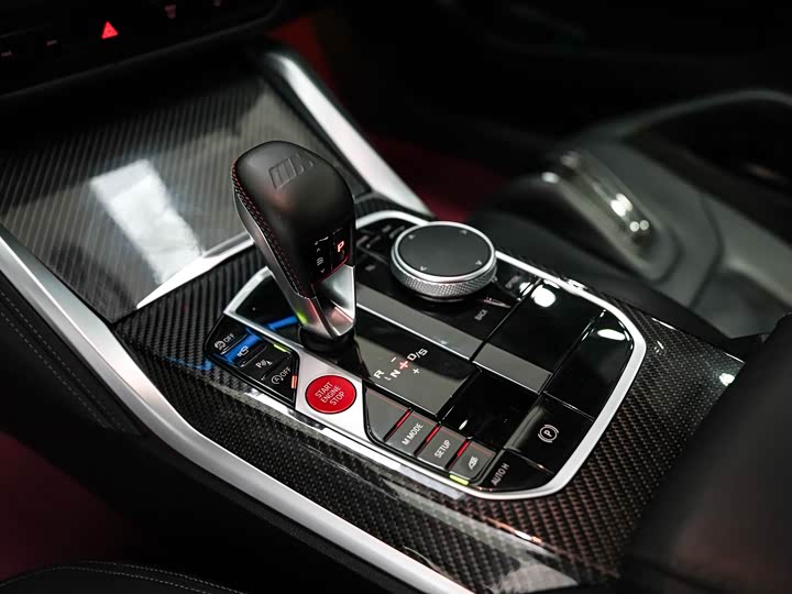 BMW M4 2024 2024款 M4双门轿跑车 M xDrive 雷霆版