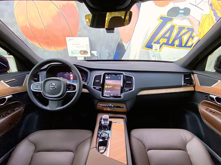Volvo XC90 2025 2025款 B6 智逸豪华版 7座