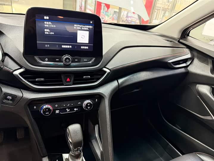 Chevrolet Orlando 2020 2020款 轻混 Redline 530T 自动纵享版（5+2款）