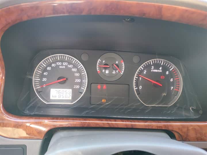 Foton G5 2020 2020款 2.0L长轴平顶9座多用途乘用车1TZS