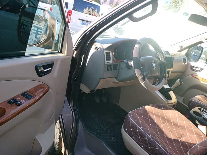 Foton G5 2020 2020款 2.0L长轴平顶9座多用途乘用车1TZS