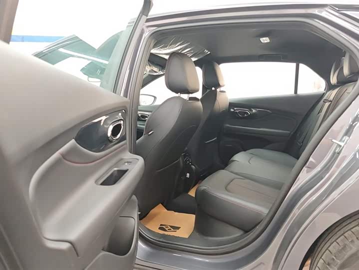 GAC Trumpchi Empow R 2023 2023款 270T DCT J15版