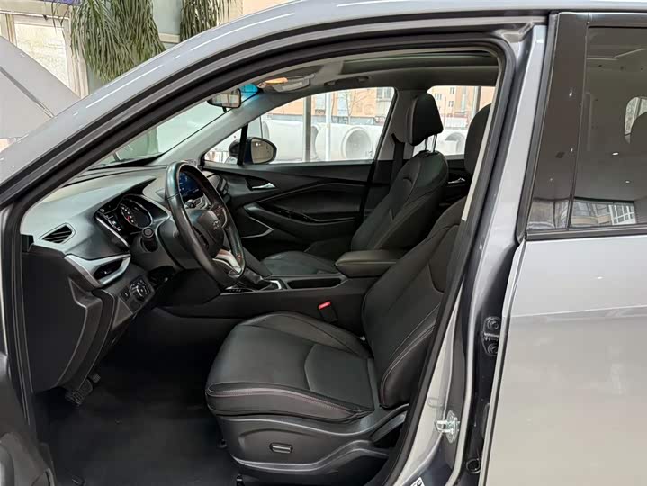 Chevrolet Orlando 2020 2020款 轻混 Redline 530T 自动纵享版（5+2款）