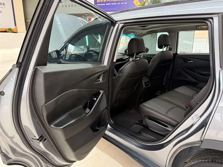 Chevrolet Orlando 2020 2020款 轻混 Redline 530T 自动纵享版（5+2款）