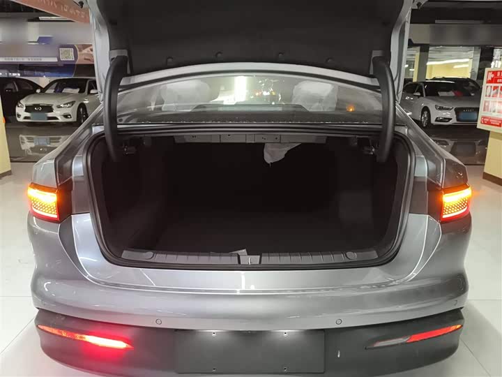 BYD Seal 05 DM-i Hybrid 2025 2025款 DM-i 智驾版 55KM豪华型