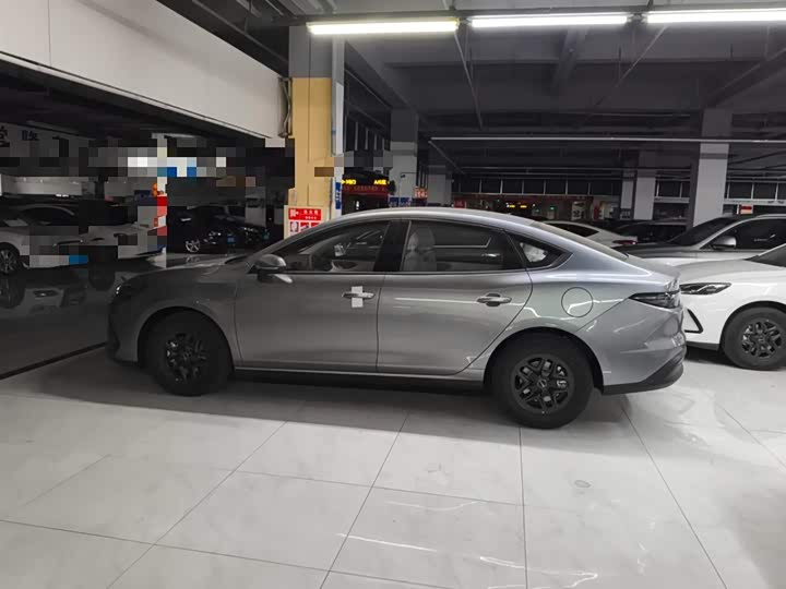 BYD Seal 05 DM-i Hybrid 2025 2025款 DM-i 智驾版 55KM豪华型