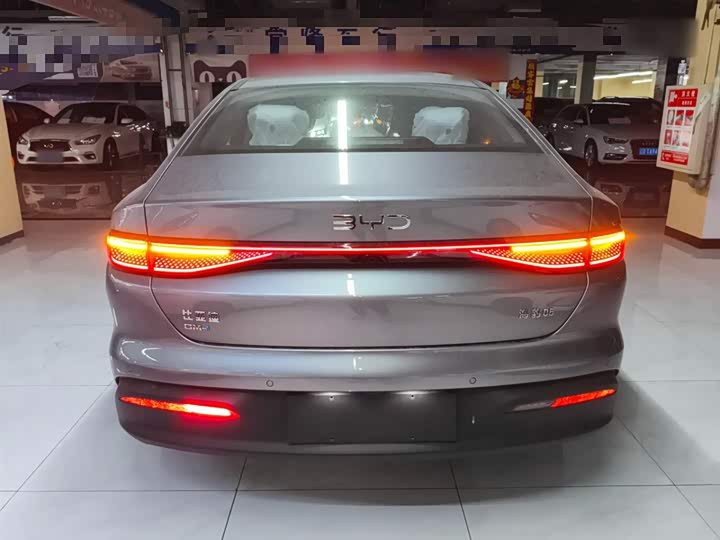 BYD Seal 05 DM-i Hybrid 2025 2025款 DM-i 智驾版 55KM豪华型