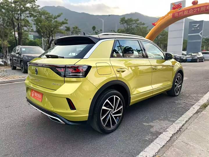 Volkswagen T-Roc 2023 2023款 300TSI DSG两驱星光版