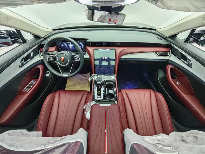 Hongqi H5 2025 2025款 2.0T 自动旗畅版