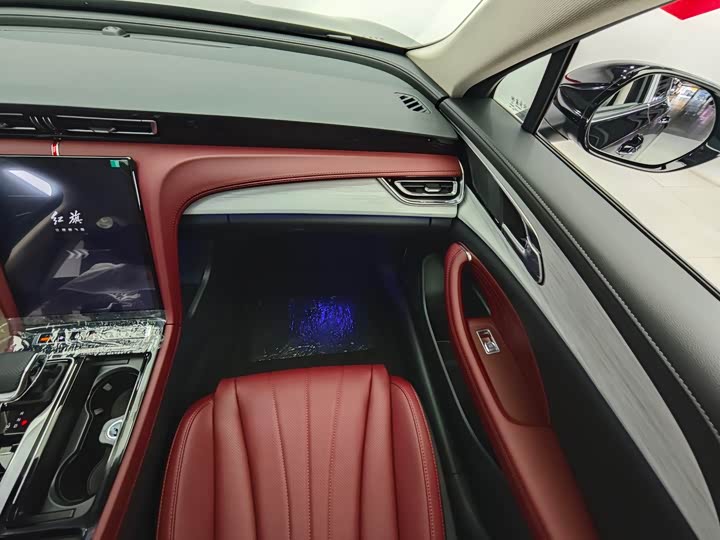 Hongqi H5 2025 2025款 2.0T 自动旗畅版