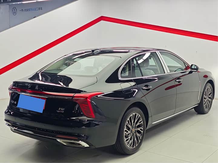 Hongqi H5 2025 2025款 2.0T 自动旗畅版