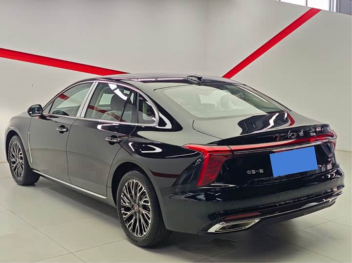 Hongqi H5 2025 2025款 2.0T 自动旗畅版