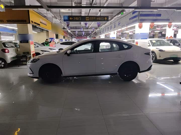 BYD Seal 05 DM-i Hybrid 2025 2025款 DM-i 智驾版 55KM豪华型