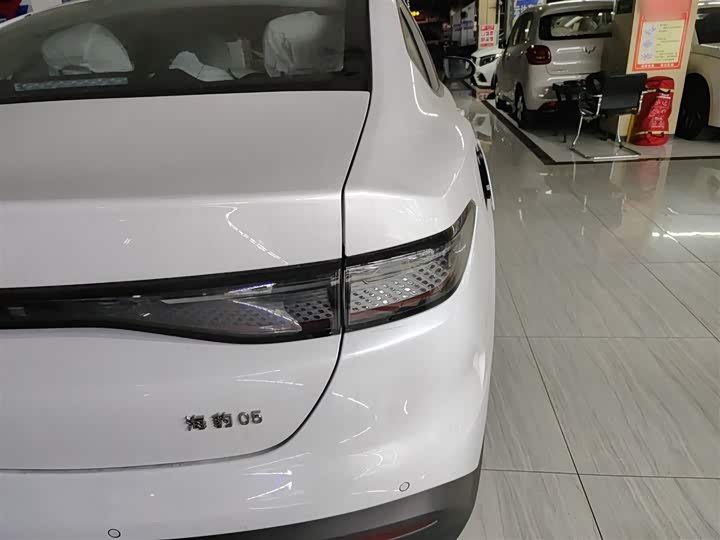 BYD Seal 05 DM-i Hybrid 2025 2025款 DM-i 智驾版 55KM豪华型