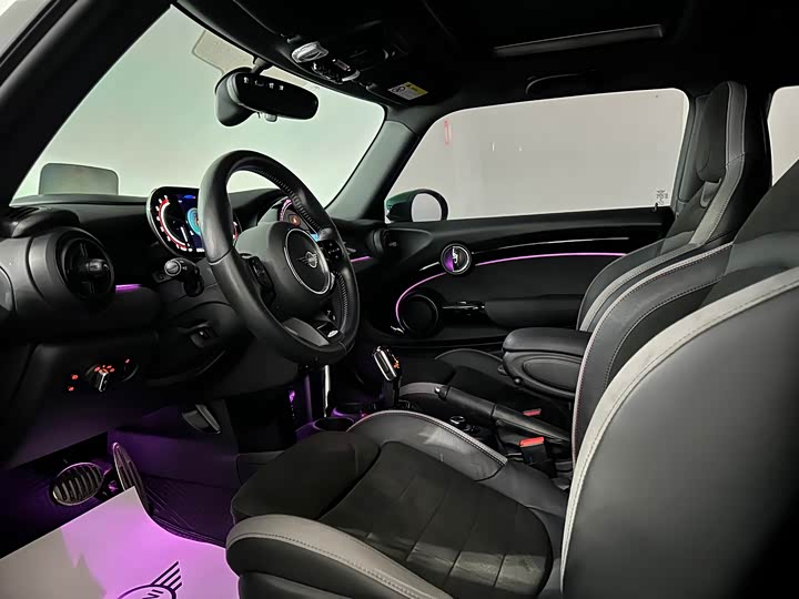 Mini Mini JCW 2022 2022款 改款 2.0T JOHN COOPER WORKS ALL-IN