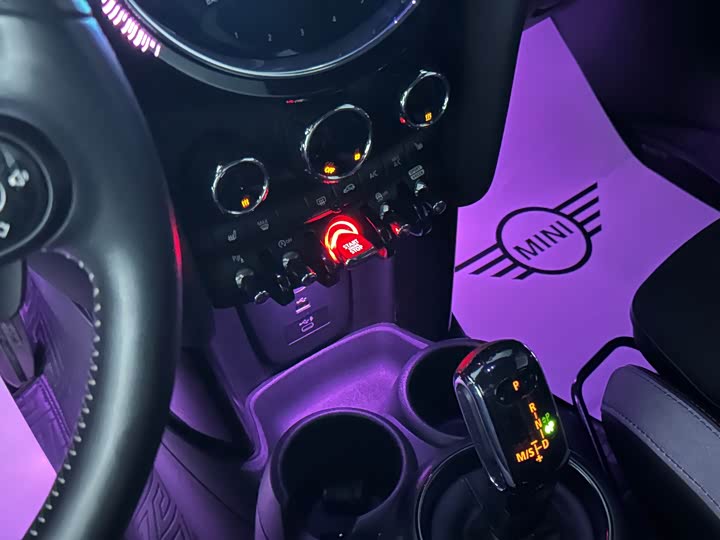 Mini Mini JCW 2022 2022款 改款 2.0T JOHN COOPER WORKS ALL-IN